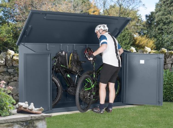 storage_for_3_electric_bikes