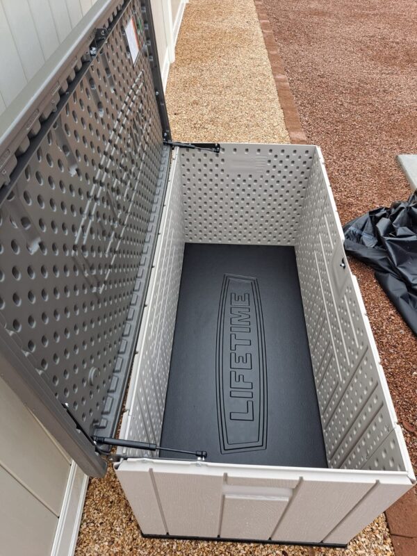 Lifetime 568 Litre Outdoor Storage Deck Box - Desert Sand (expected arrival into warehouse 08/01/2025) - Image 6