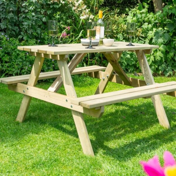 Rowlinson Traditional Timber Picnic Table 1.2m - Image 6