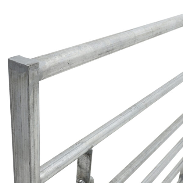 Living and Home 7 Bar Half Mesh Galvanised Metal Field Gate - 10ft Wide - Image 3