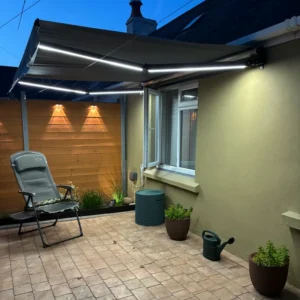 Outsunny 8'x6.5' Electric Awning with LED Light and Remote Controller - Grey